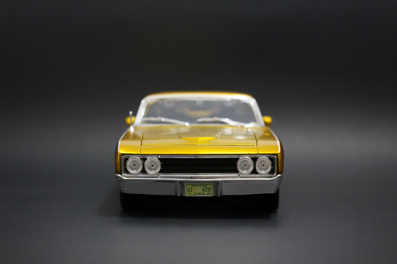 Illustration for article titled Car Week: Custom 1/18 Maisto Ford Torino Talladega Coyote